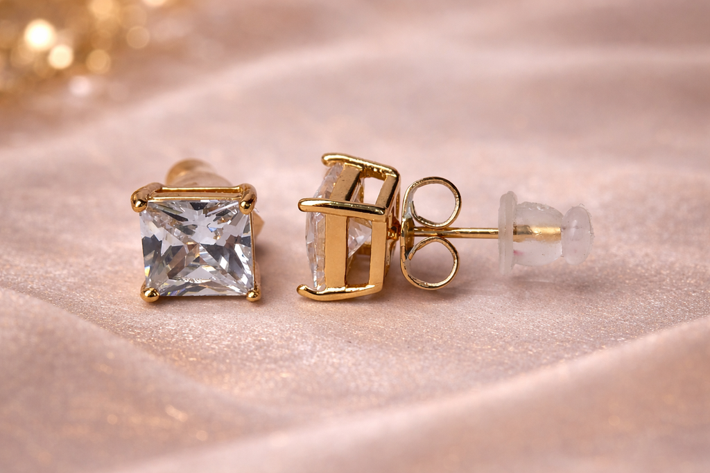 Ilanja Royal Square Studs