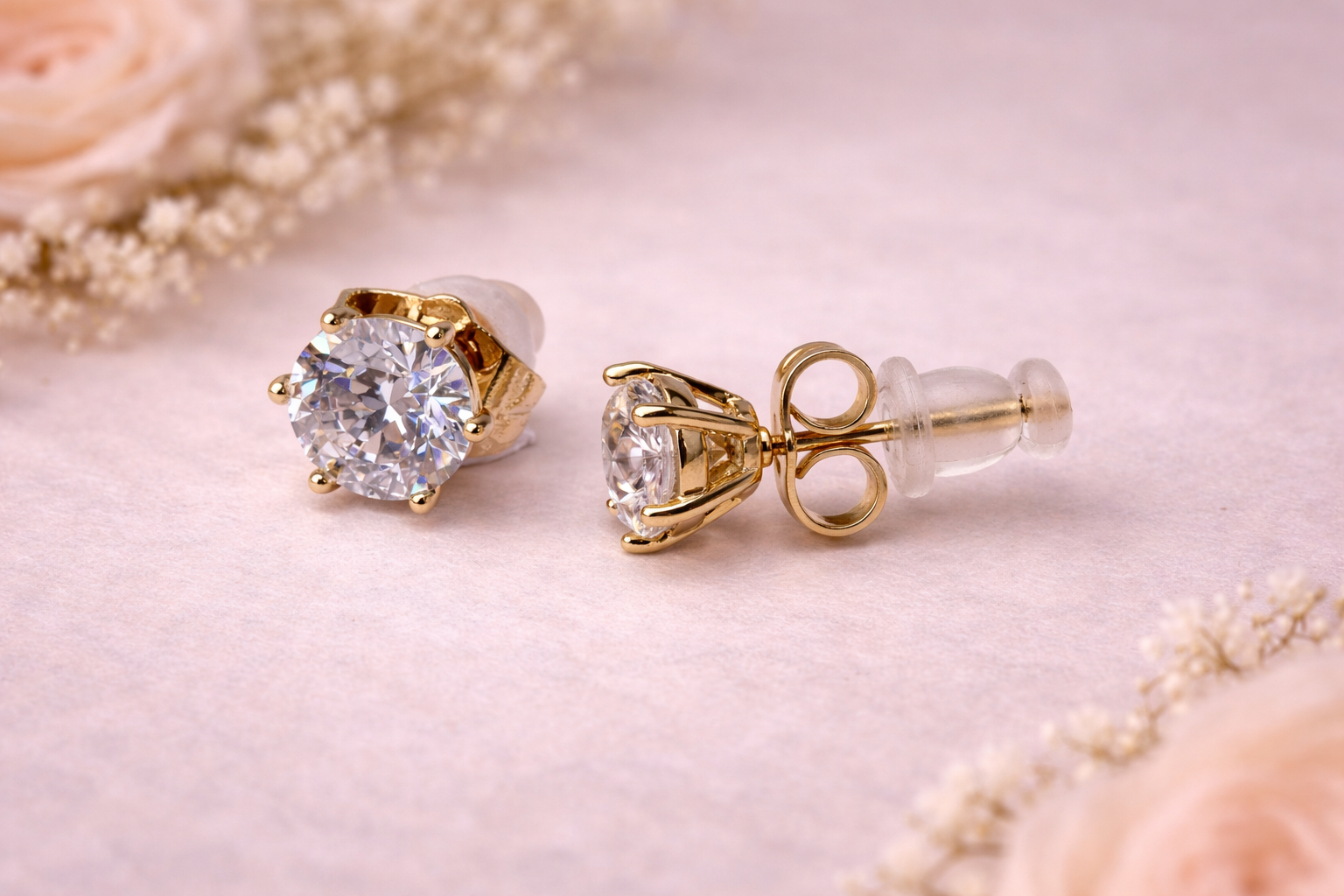 Ilanja Eternal Spark Studs