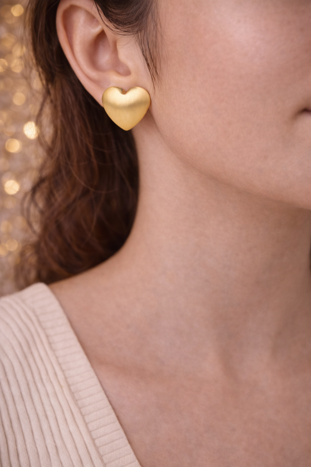 Ilanja Golden Heart Studs