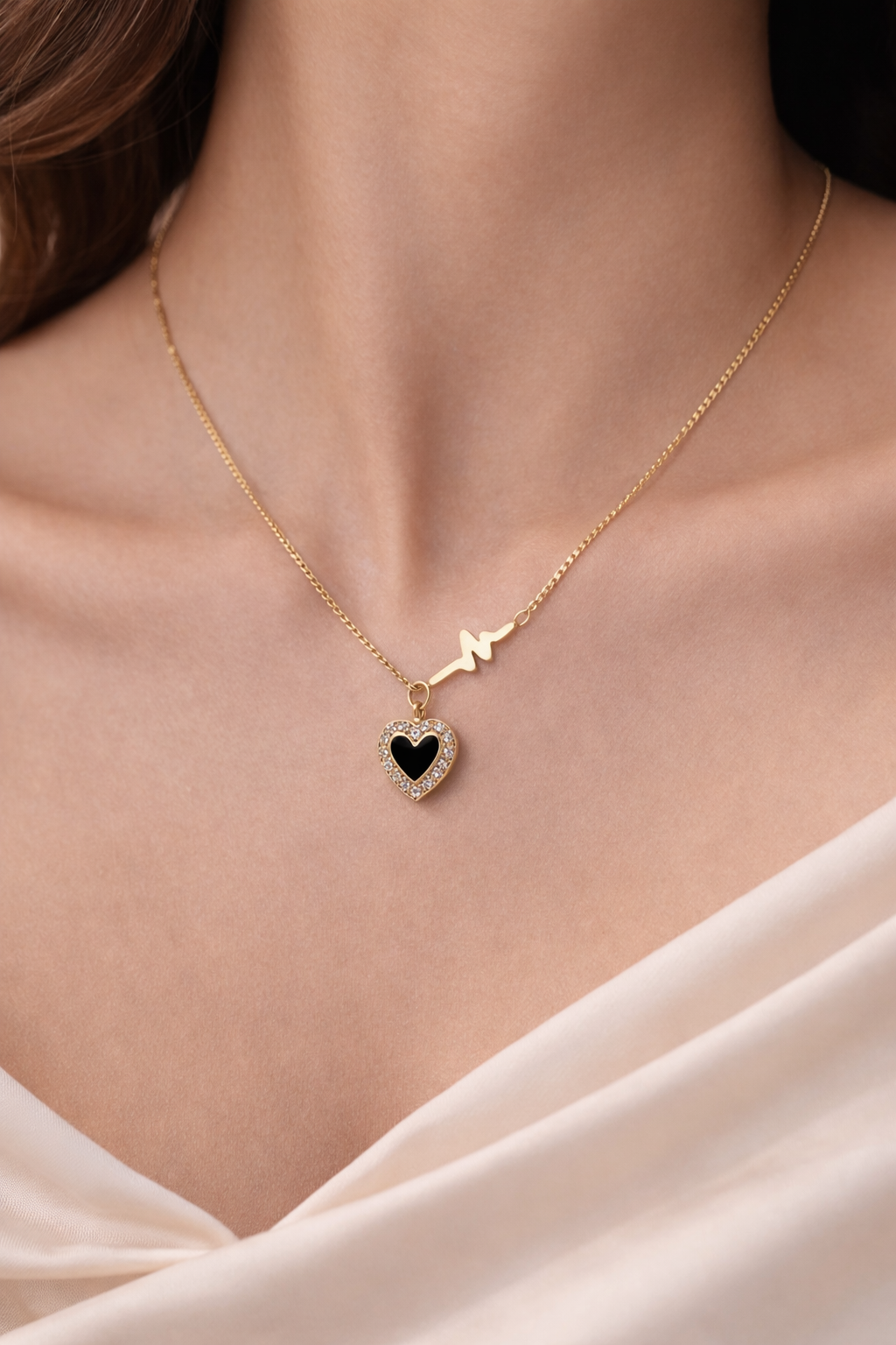 Ilanja Eternal Heartbeat Necklace