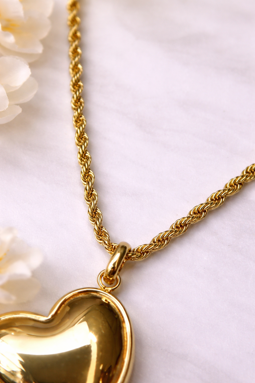 Ilanja Golden Heart Pendant