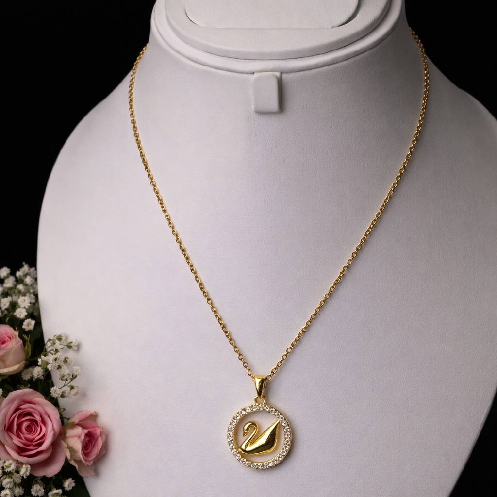 Ilanja Sparkle Swan in Circle