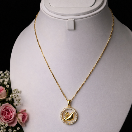 Ilanja Sparkle Swan in Circle