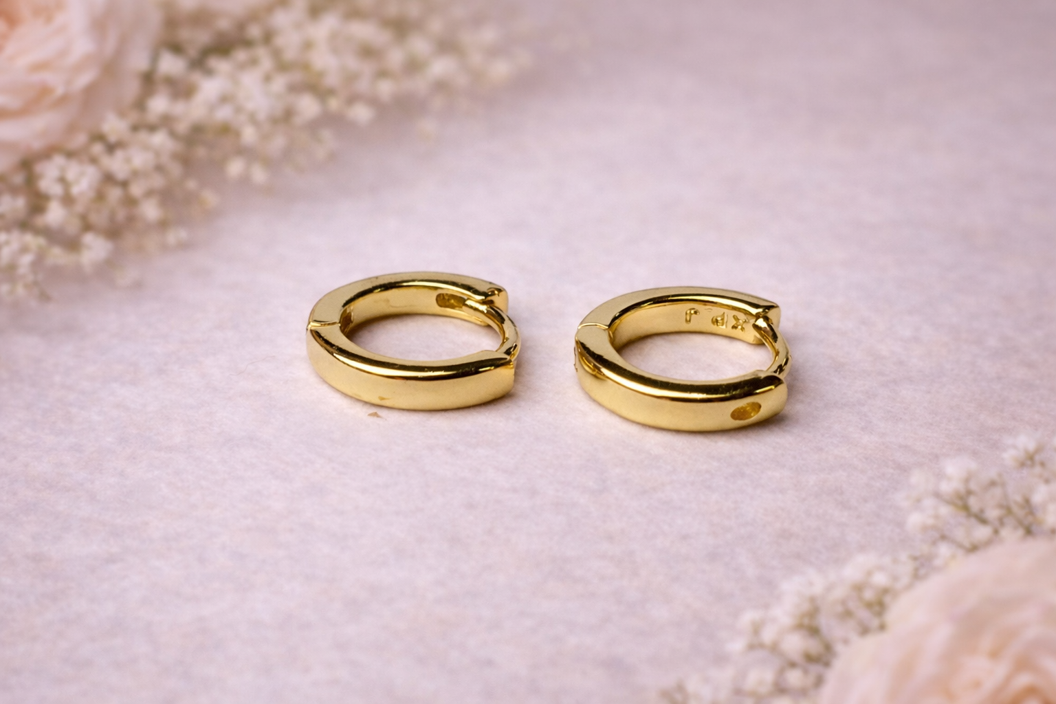 Ilanja Classic Gold Huggies