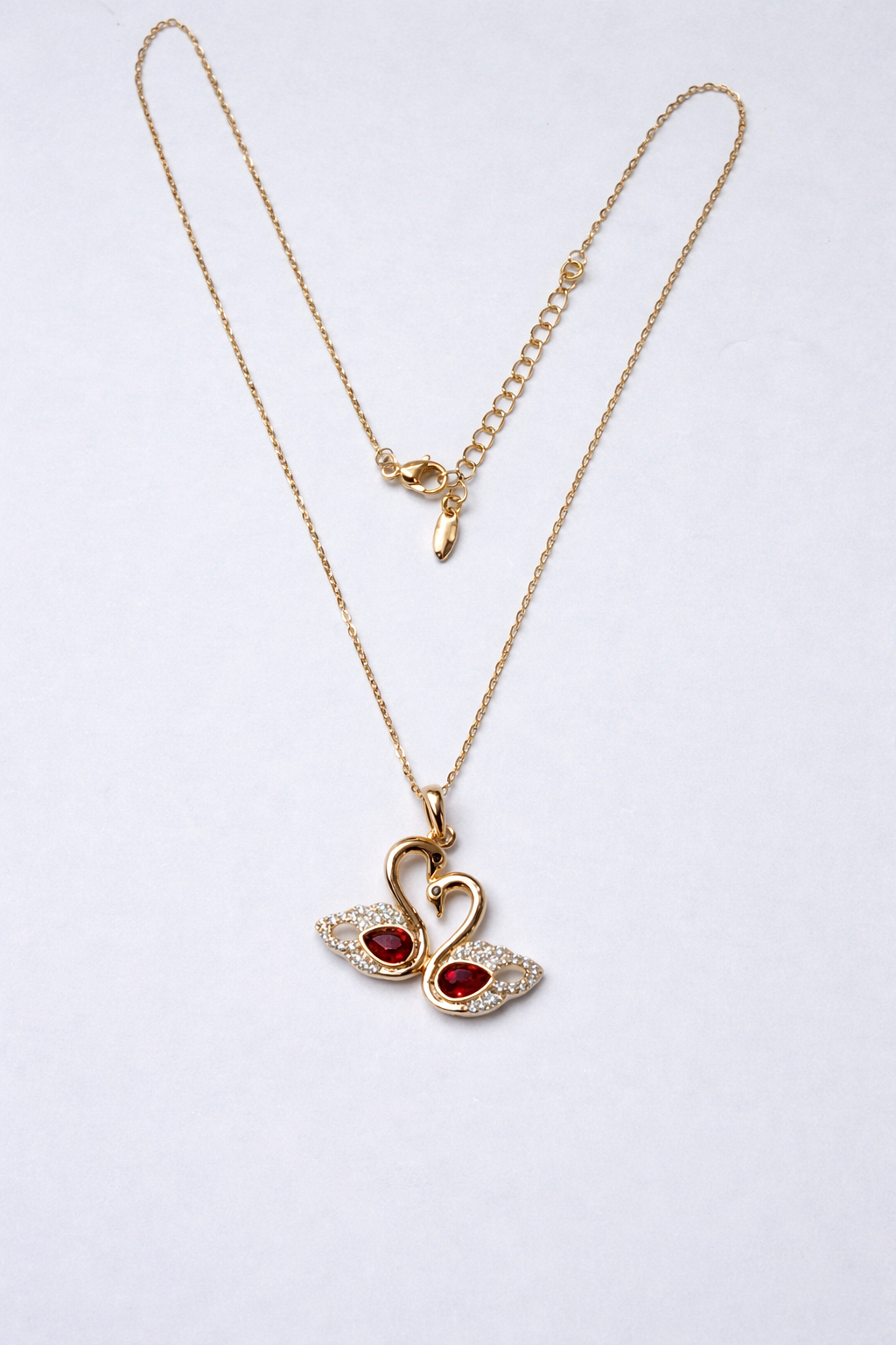 Ilanja Lovebirds Swan Pendant