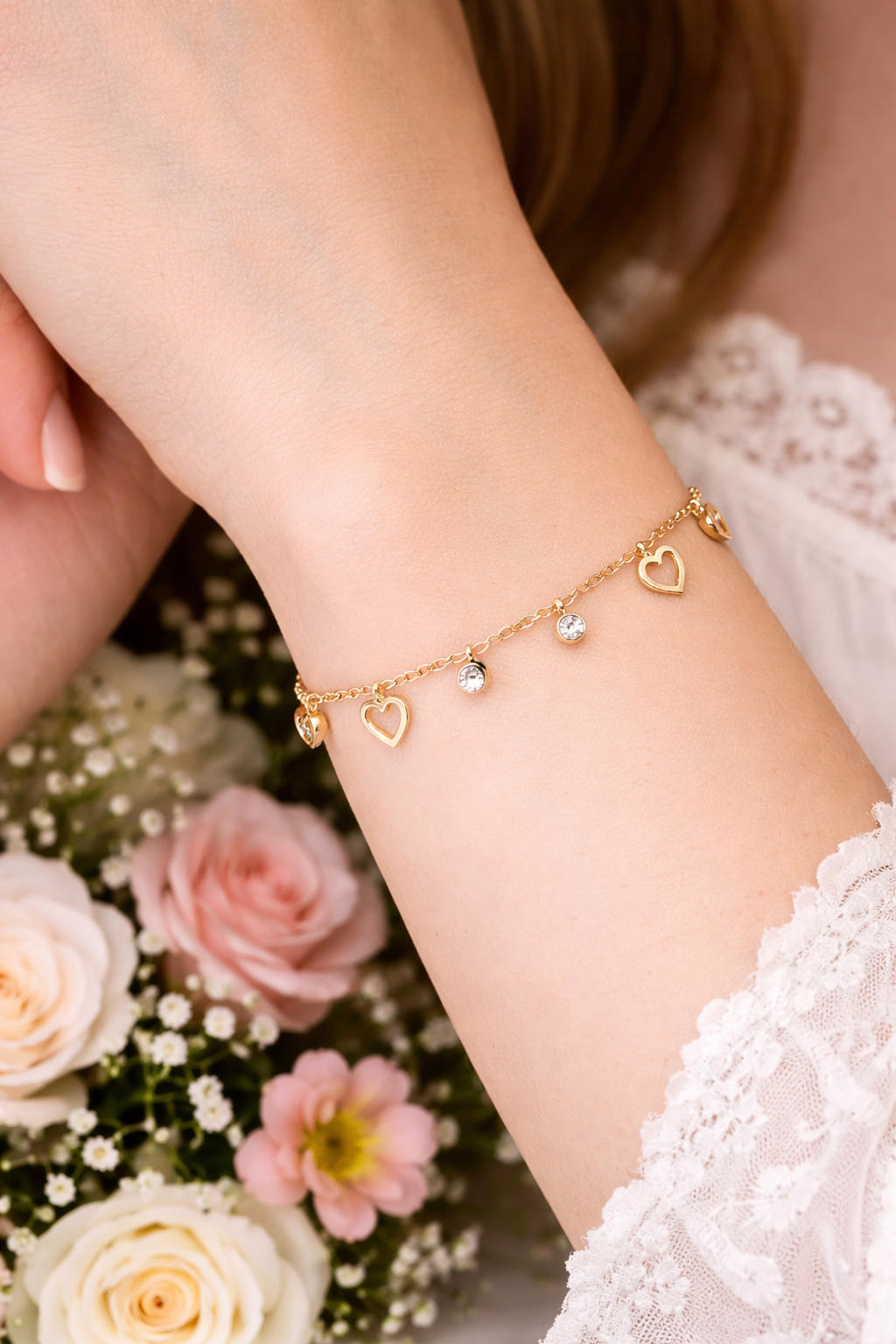 Ilanja Heart Charm Bracelet