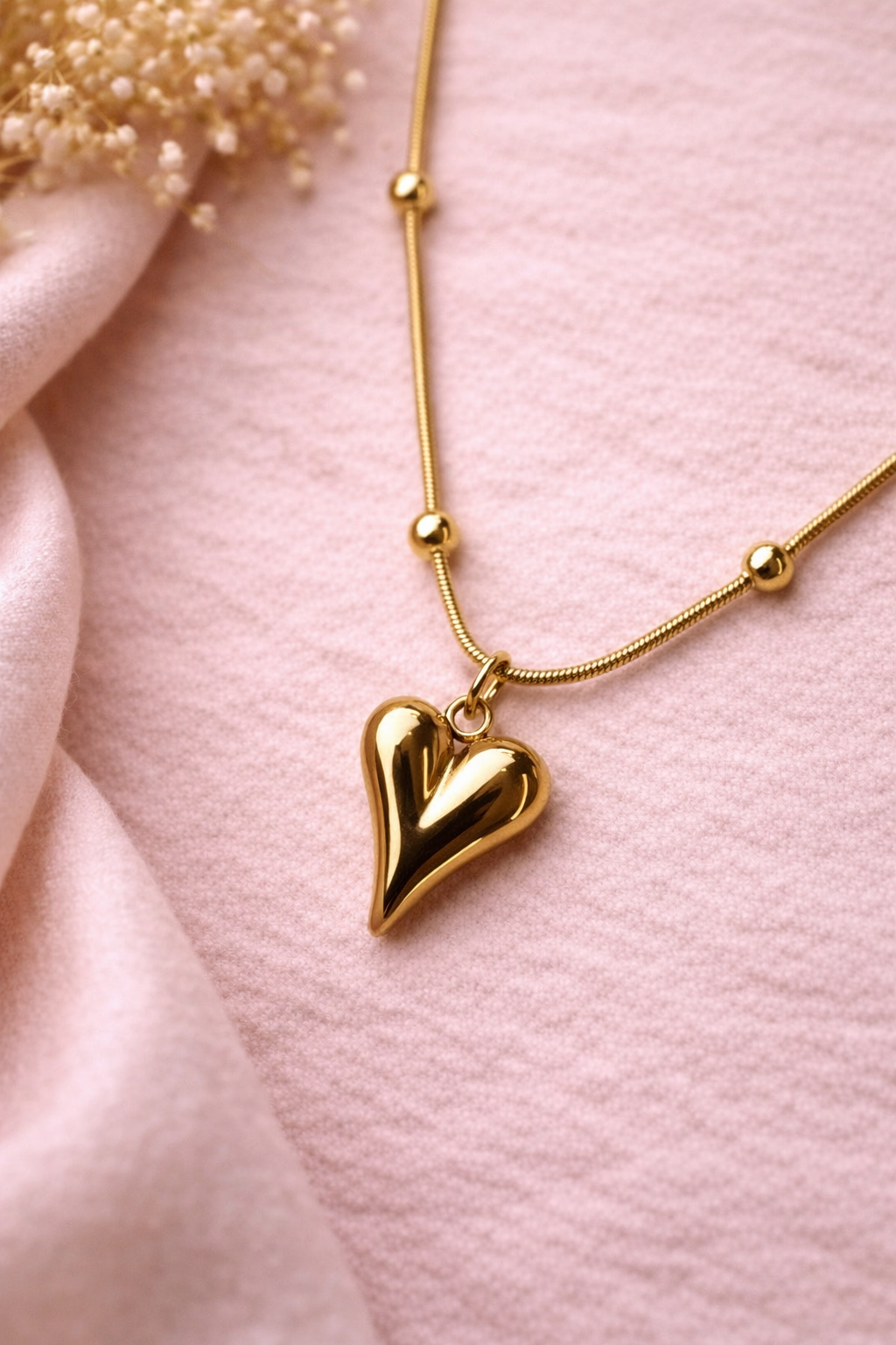 Ilanja Golden Heart Pendant
