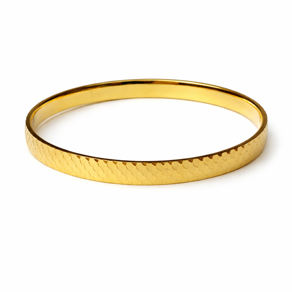 Ilanja Eterna Gold Texture Bangle